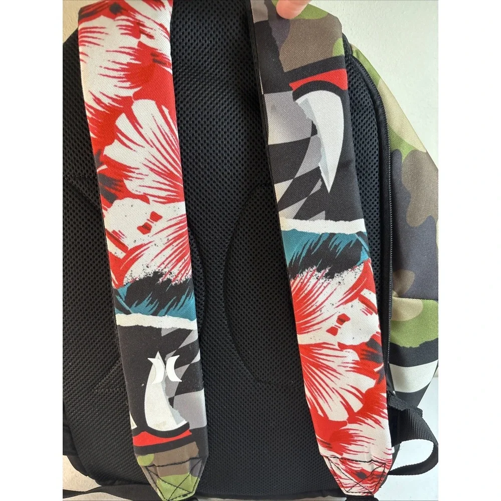 Hurley Graphic Backpack Print Mashup One Size Camo Check Claw Tropical EUC